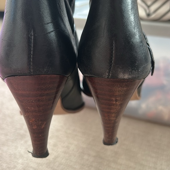 Vintage Black and Brown Heeled Boots with Leather Finish - Picture 6 of 6